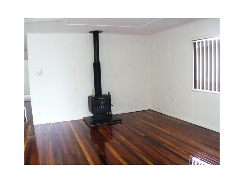 44 Cemetery Road, Eastern Heights QLD 4305