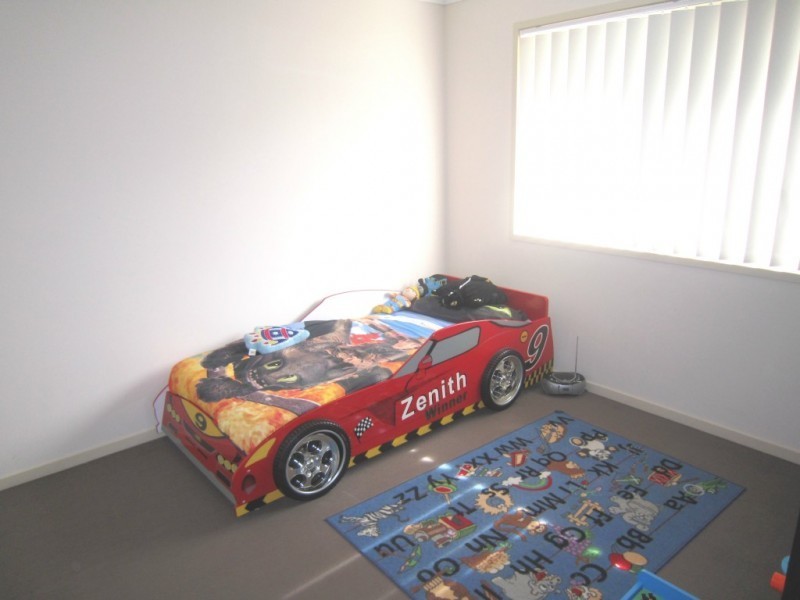 47 Eric Drive, Blackstone QLD 4304