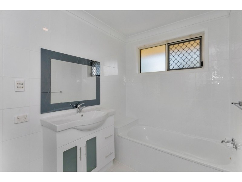 4 Tarpan Court, Yamanto QLD 4305