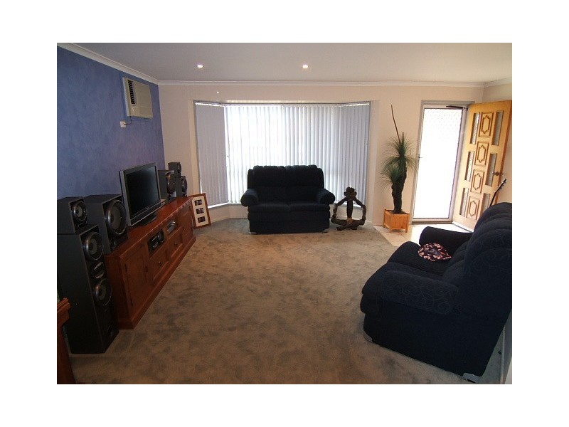 61 Deebing Creek Road, Yamanto QLD 4305