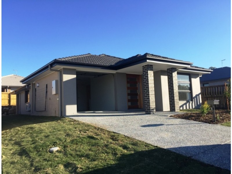 24 Bowerbird Street, Deebing Heights QLD 4306