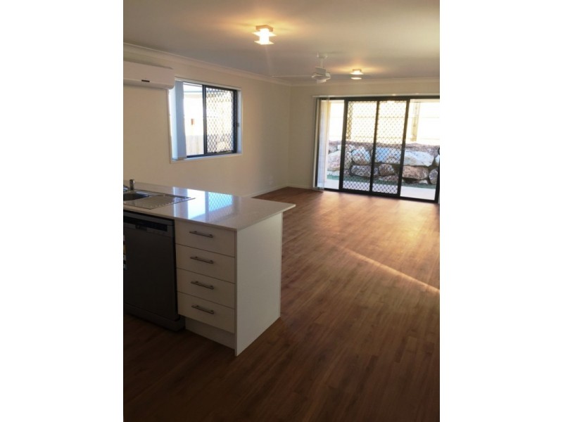 24 Bowerbird Street, Deebing Heights QLD 4306