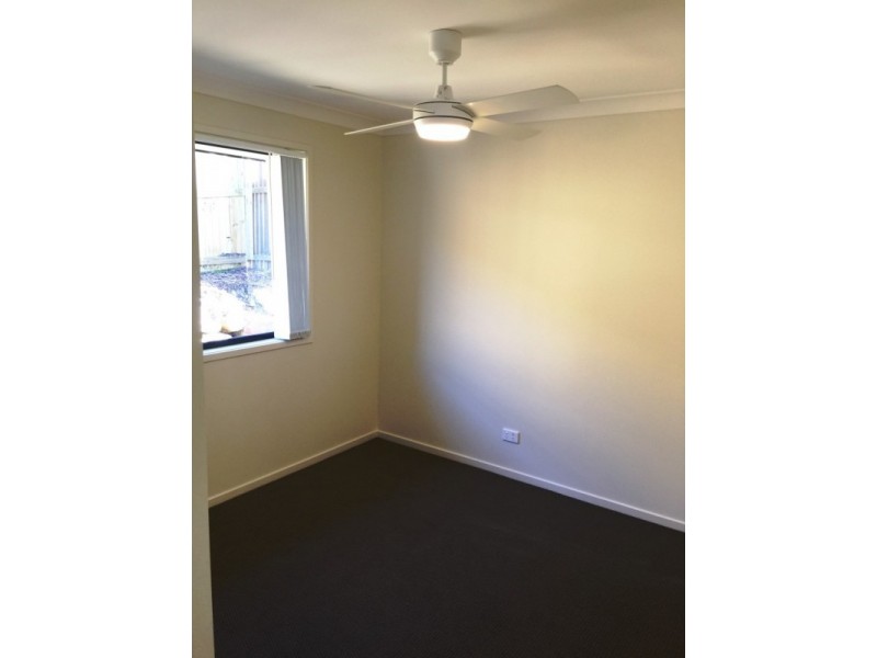 24 Bowerbird Street, Deebing Heights QLD 4306