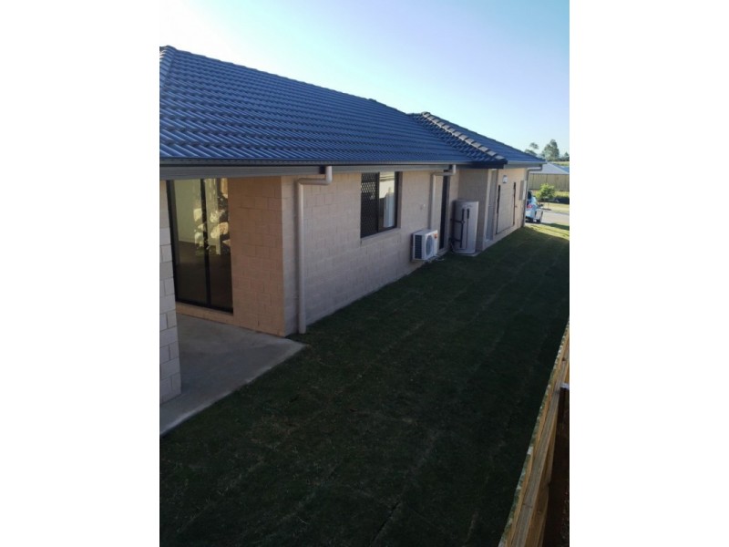 24 Bowerbird Street, Deebing Heights QLD 4306