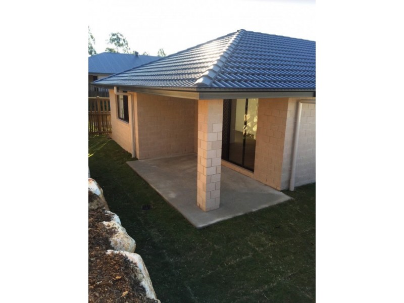 24 Bowerbird Street, Deebing Heights QLD 4306