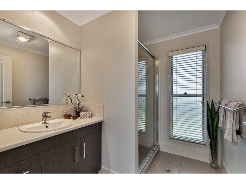 50 Mary Street, Blackstone QLD 4304