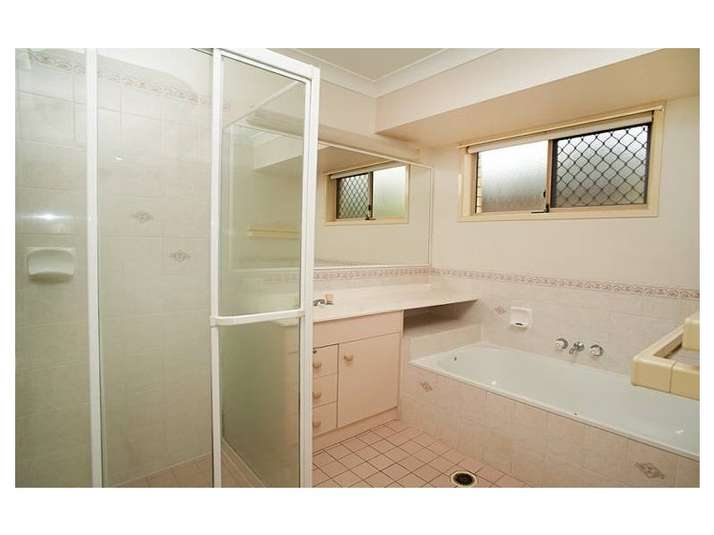 49 Jonquil Circuit, Flinders View QLD 4305