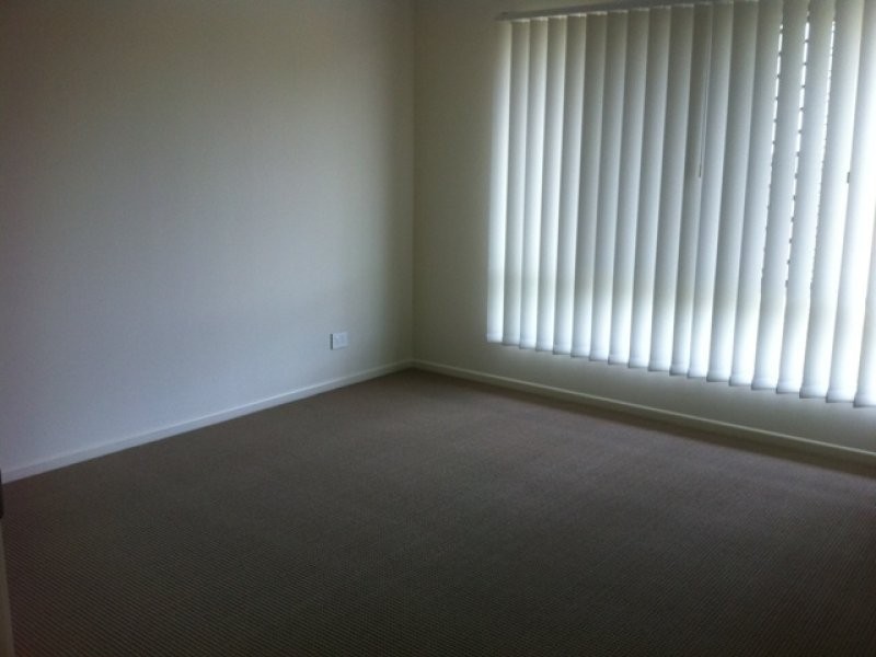 1 Petal Place, Yamanto QLD 4305