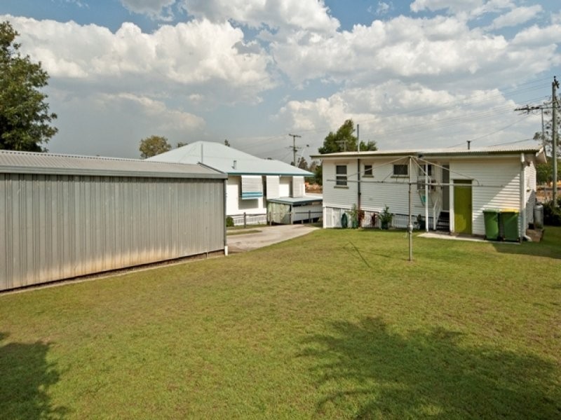 60 Samford Road, Leichhardt QLD 4305