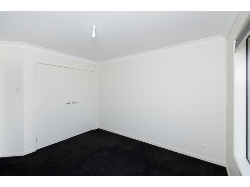 90 Honeywood Drive, Fernvale QLD 4306