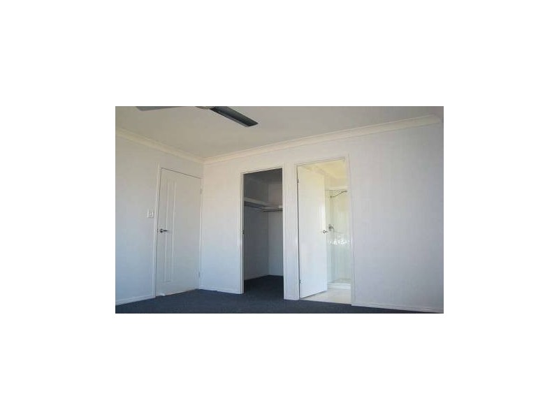 24 Brighton Street, Raceview QLD 4305