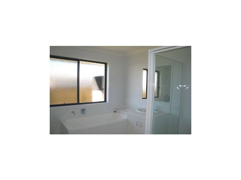 24 Brighton Street, Raceview QLD 4305