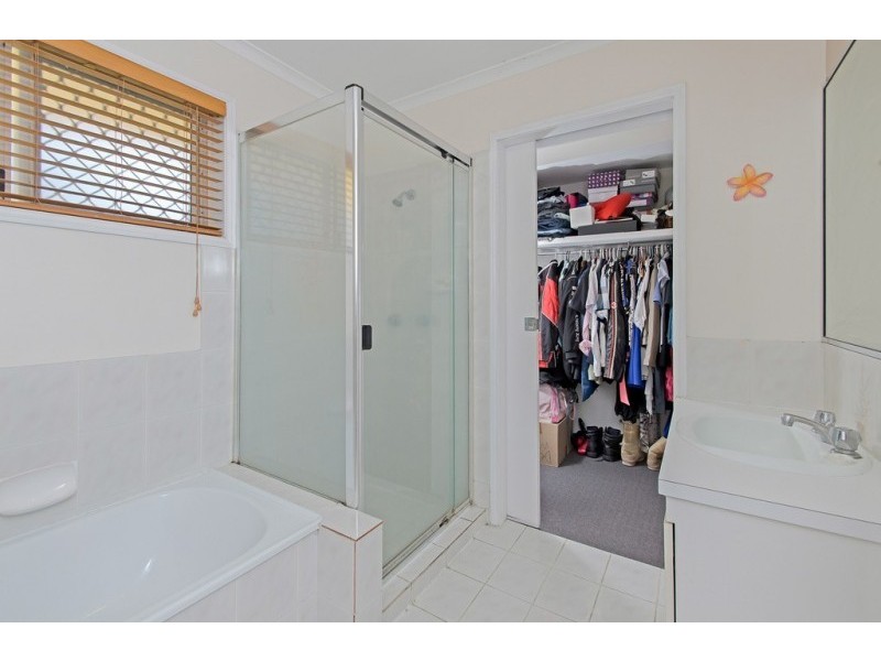 6 Currawong Street, Bundamba QLD 4304