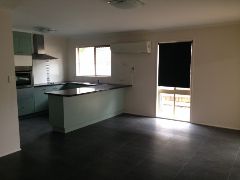 325 South Station Road, Raceview QLD 4305