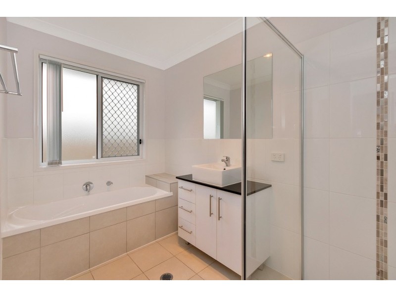 22 Samuel Court, Yamanto QLD 4305