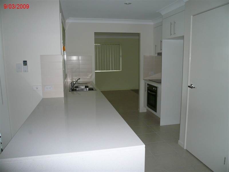 17 Baden Jones Way, North Booval QLD 4304