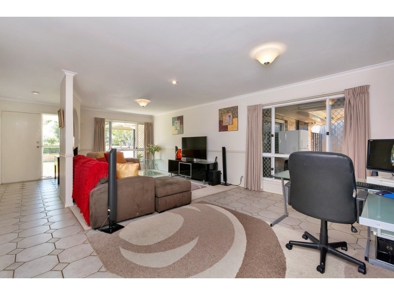 48 Kingston Drive, Flinders View QLD 4305