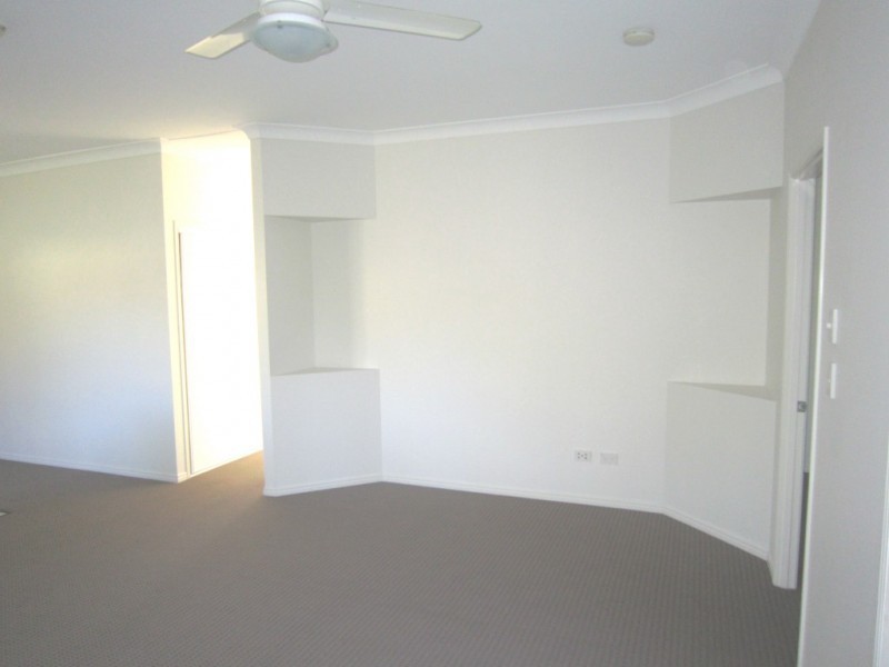 1 Carney Circuit, Redbank Plains QLD 4301