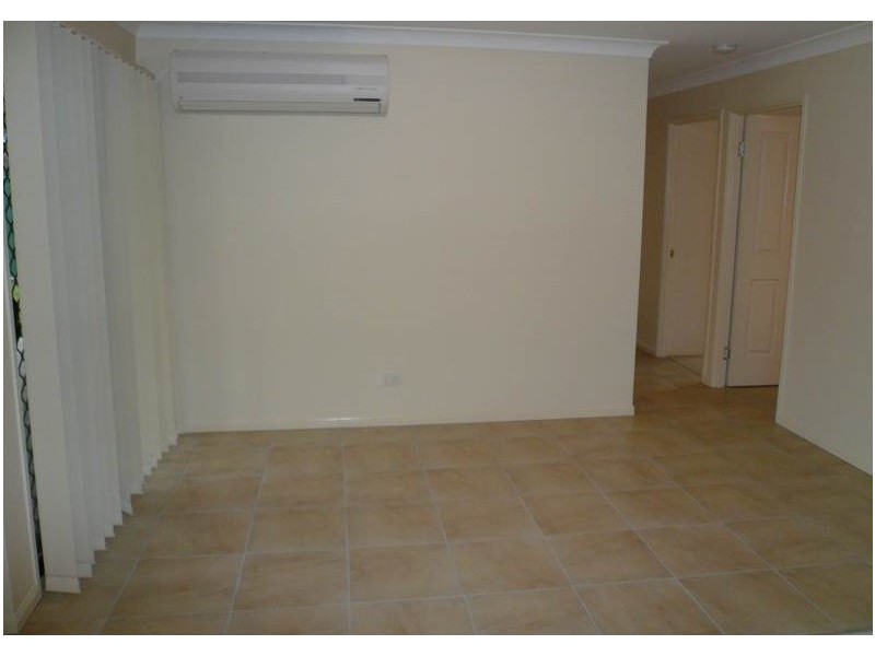 6 Baden Jones Way, North Booval QLD 4304