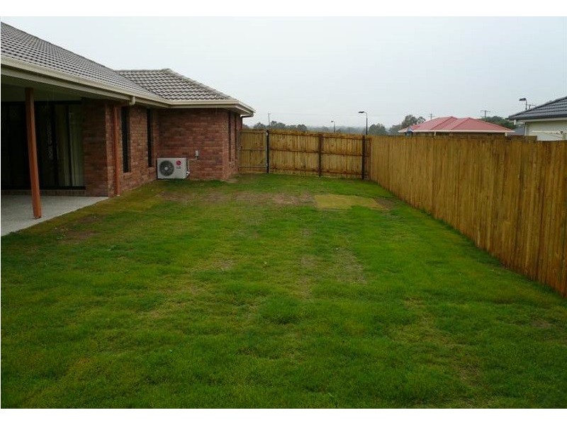 6 Baden Jones Way, North Booval QLD 4304