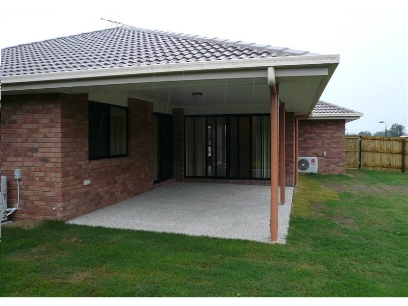 6 Baden Jones Way, North Booval QLD 4304