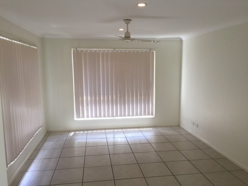 10 Jene Court, Flinders View QLD 4305