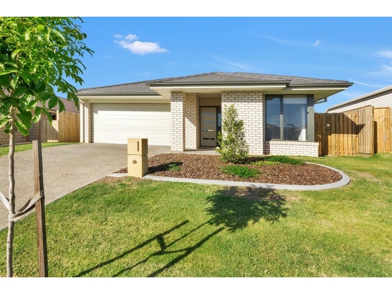 20 Lomandra Street, Deebing Heights QLD 4306
