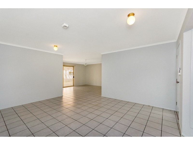 70 Equestrian Drive, Yamanto QLD 4305