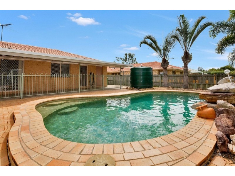 70 Equestrian Drive, Yamanto QLD 4305