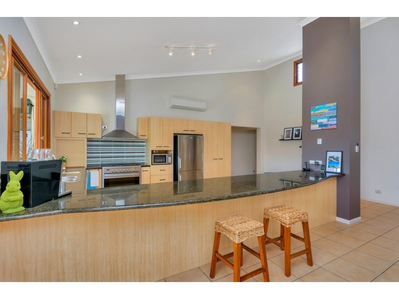 16 Willaroo Close, Flinders View QLD 4305