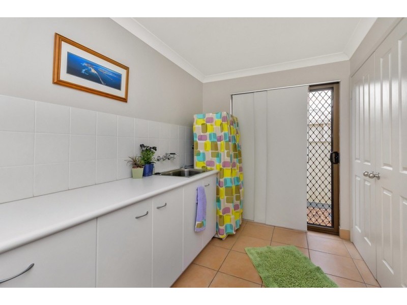 16 Willaroo Close, Flinders View QLD 4305