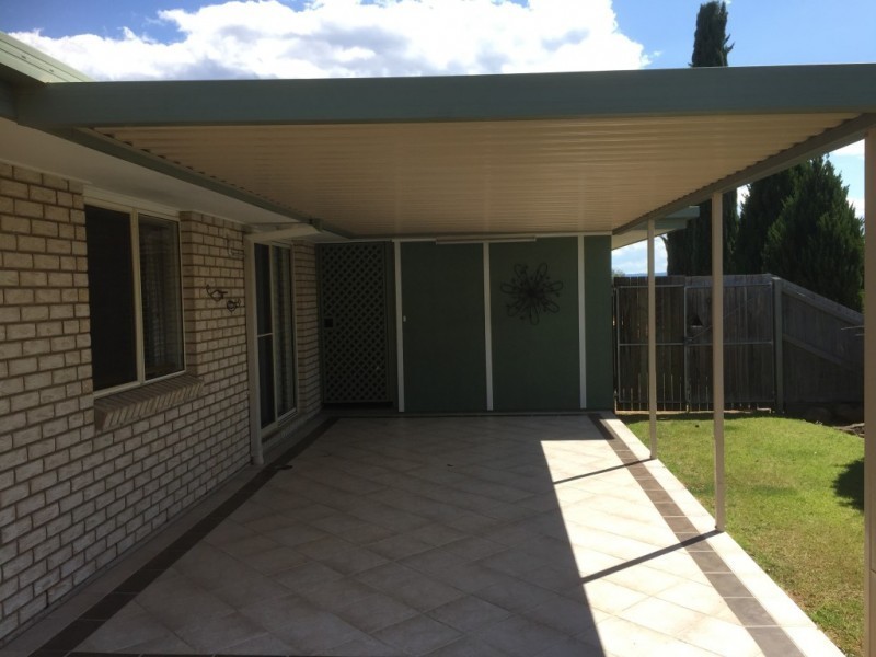12 Phoenix Court, Churchill QLD 4305