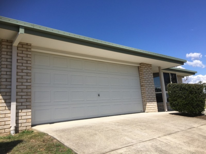 12 Phoenix Court, Churchill QLD 4305