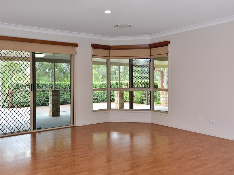 30 Winland Drive, Deebing Heights QLD 4306