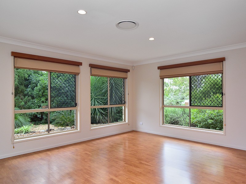 30 Winland Drive, Deebing Heights QLD 4306