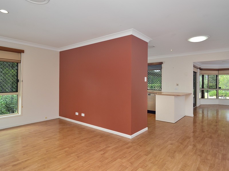 30 Winland Drive, Deebing Heights QLD 4306