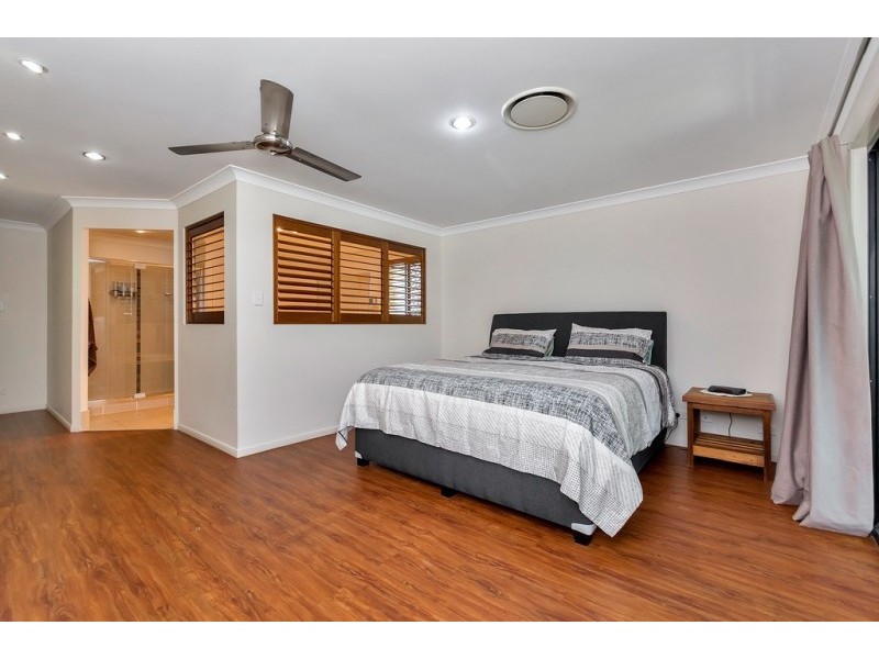 1 Fulham Close, Deebing Heights QLD 4306