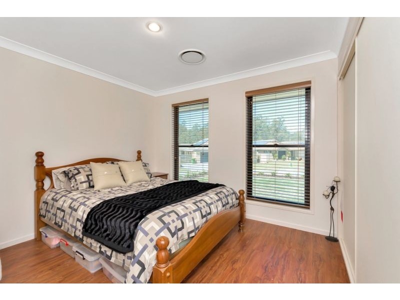 1 Fulham Close, Deebing Heights QLD 4306