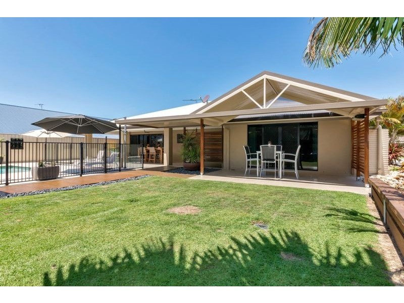 1 Fulham Close, Deebing Heights QLD 4306