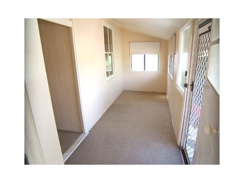 23 Moffatt Street, Ipswich QLD 4305
