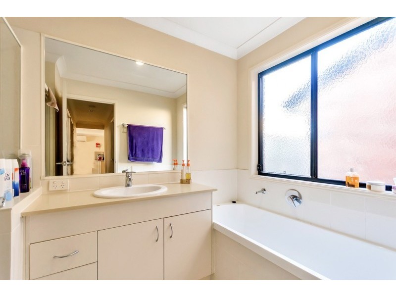 79 Dornoch Crescent, Raceview QLD 4305