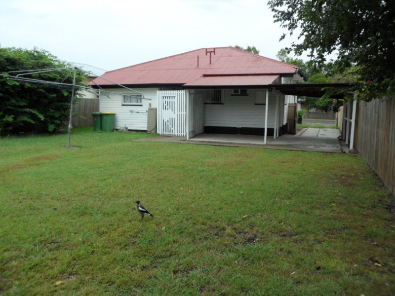 121 Glebe Road, Silkstone QLD 4304