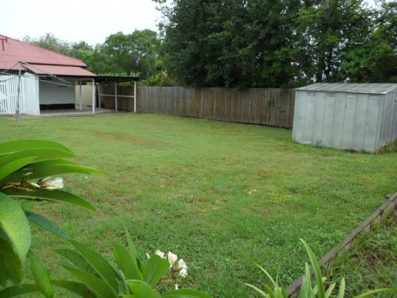 121 Glebe Road, Silkstone QLD 4304