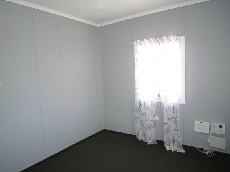 11 Vernon Street, Ipswich QLD 4305