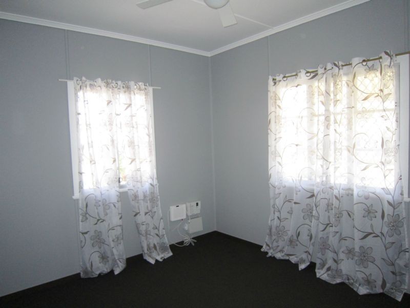 11 Vernon Street, Ipswich QLD 4305