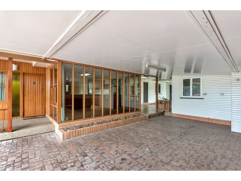 35 Edwards Street, Flinders View QLD 4305