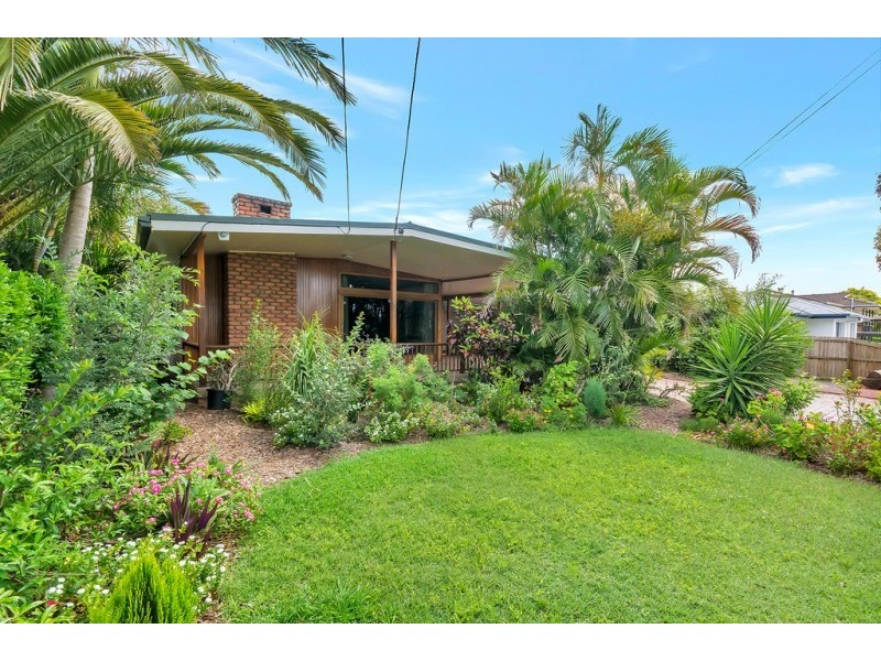 35 Edwards Street, Flinders View QLD 4305