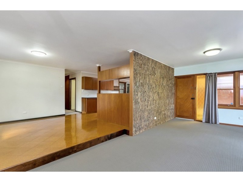 35 Edwards Street, Flinders View QLD 4305