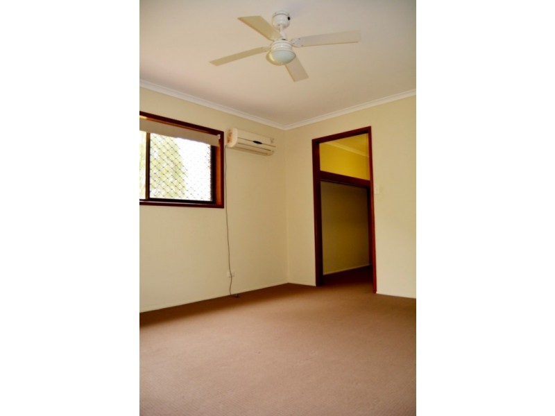 55 Queen Street, Blackstone QLD 4304