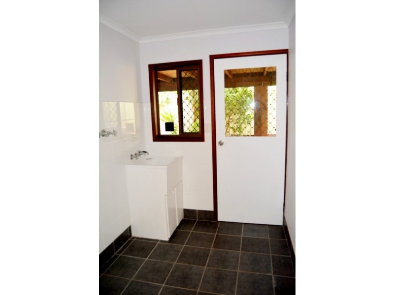 55 Queen Street, Blackstone QLD 4304